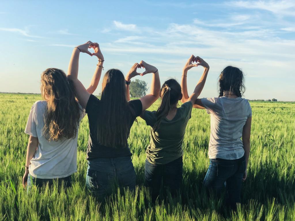 teens enjoy time outside in nature as an alternative to screen time